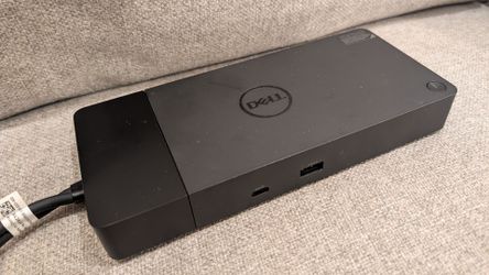 Dell WD19DCS Performance Laptop Docking Station + Genuine 240W Power Adapter