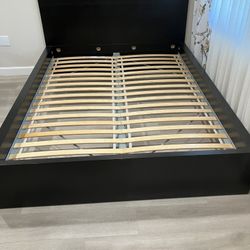 Queen Size Bedframe
