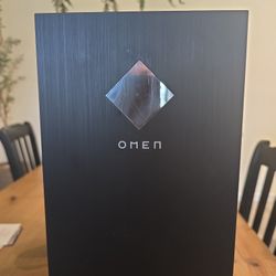 HP Omen 25L Gaming Desktop - AMD Ryzen 7 3700X - Radeon RX 5700
