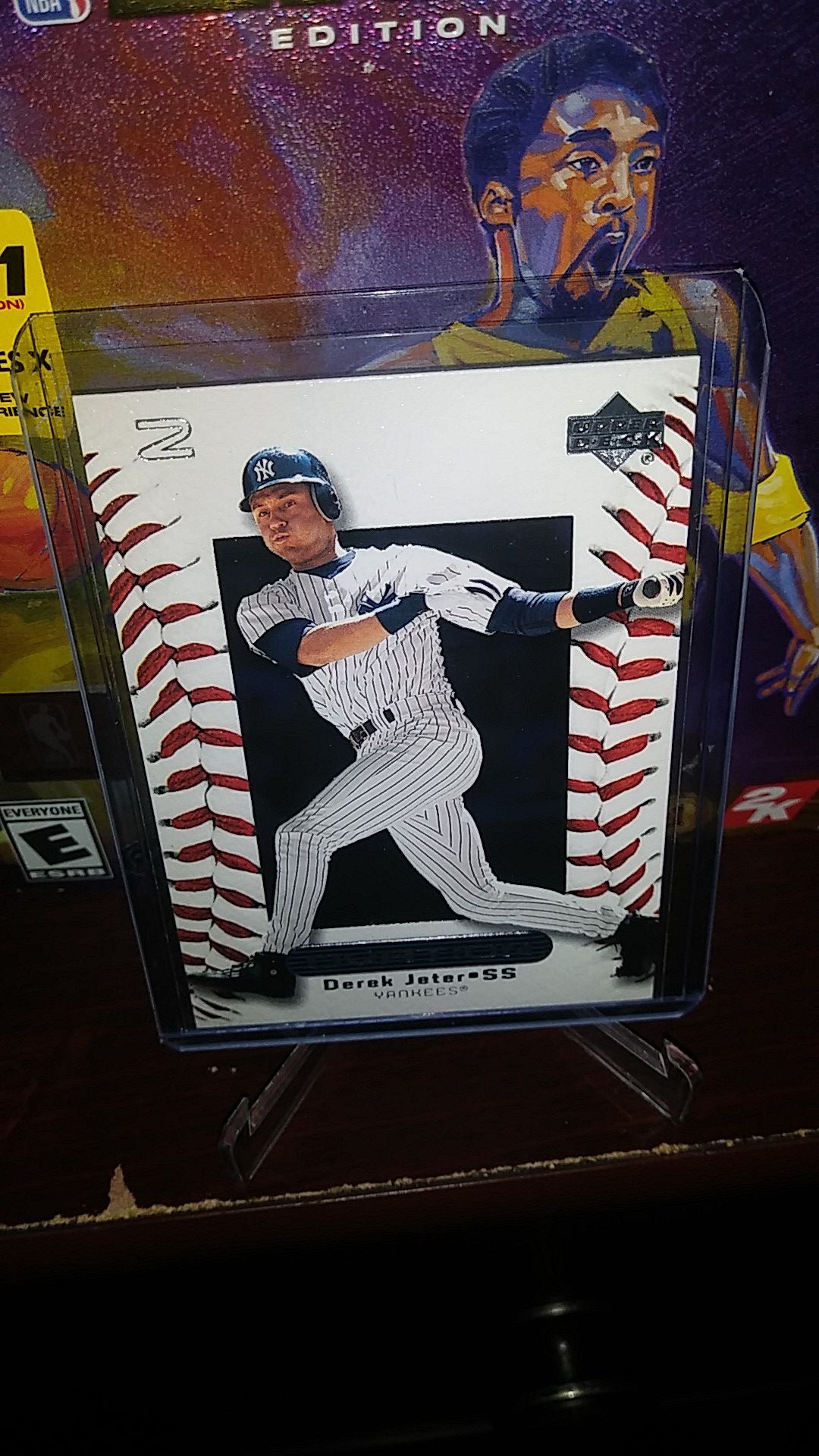 2000 Upper Deck Baseball! Hot Derek Jeter 'Ovation' Card!