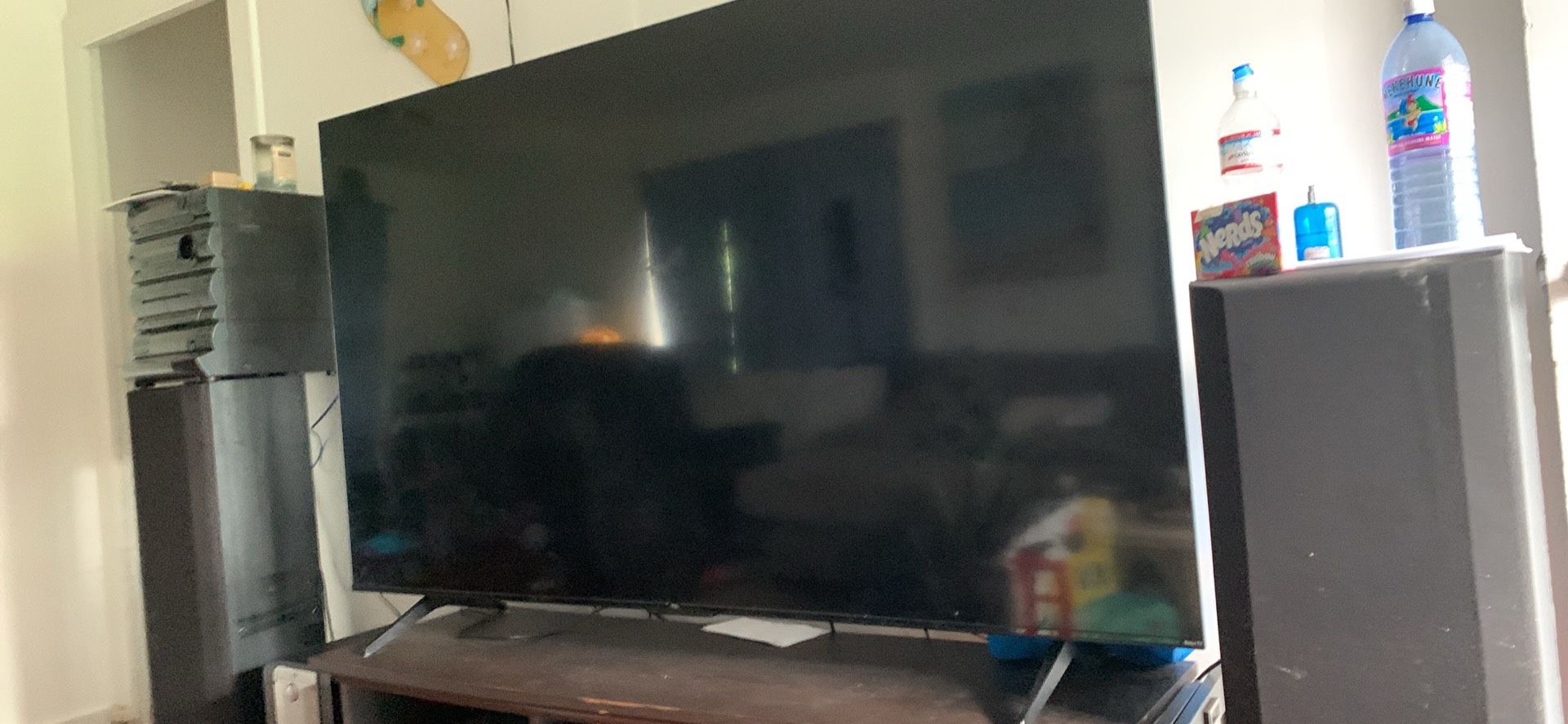 Moving sale! Selling almost new TCL 75’’ inch Smart tv! Asking $225 cash! First come, first serve!