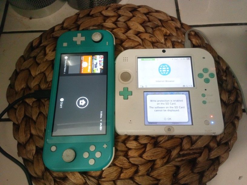 Nintendo Consoles 