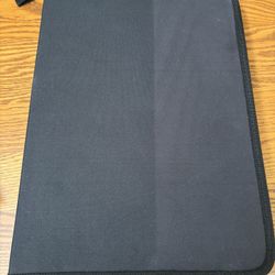 Storage Case And 10 New Darice embossing Folders 