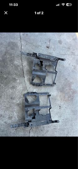 99-02 chevy silverado headlights brackets