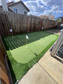 $1950 (220sqft), Putting Green Great Price !