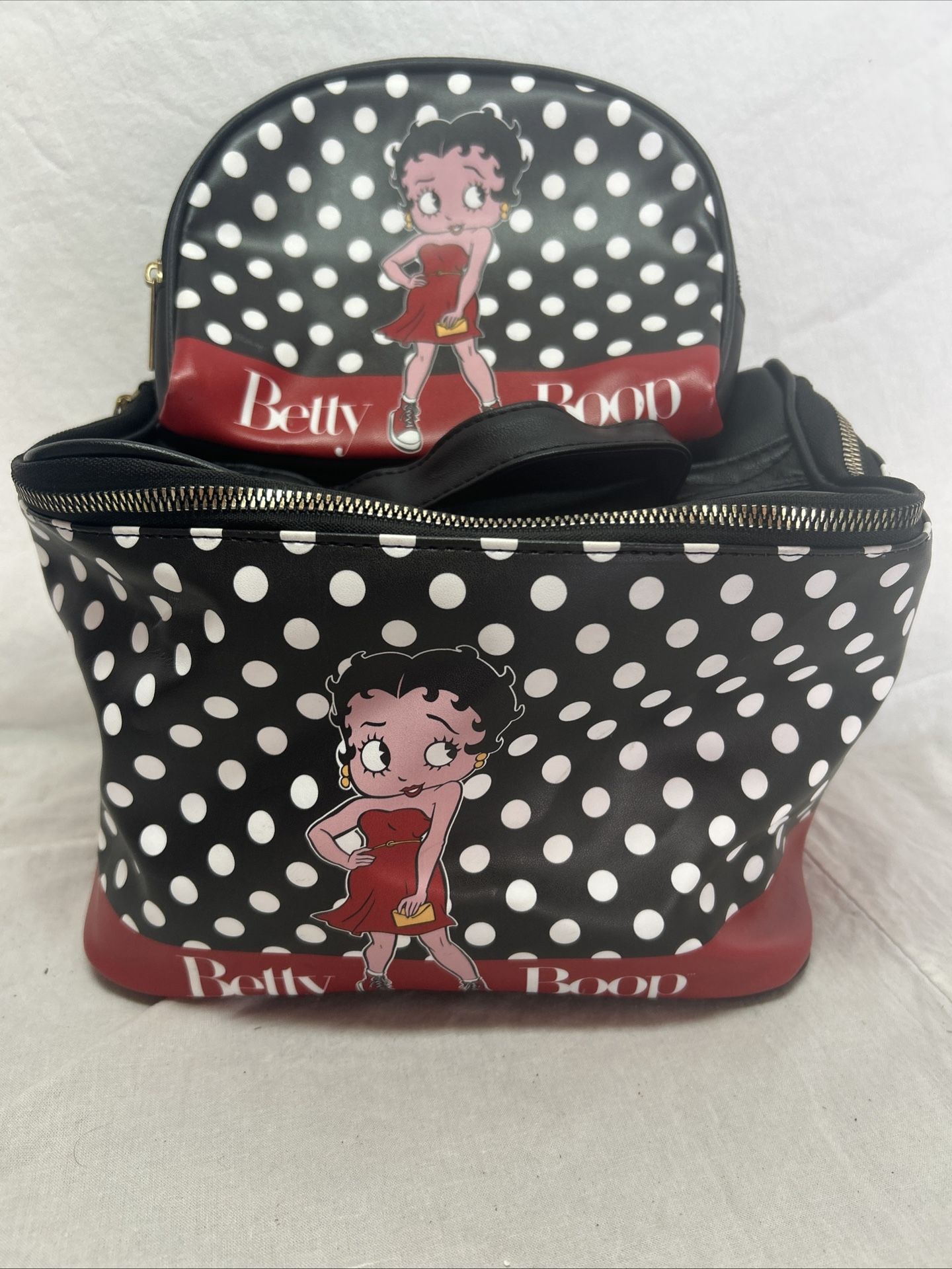 Betty Boop Rockin The Dots Make-up Bag.