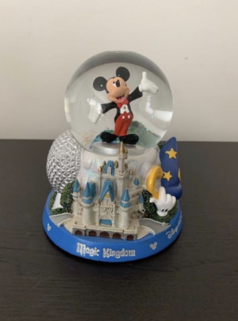 Disneyparks Globe with Sound