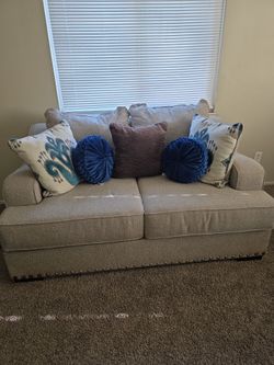 Mathis brothers Love Seat and Sofa