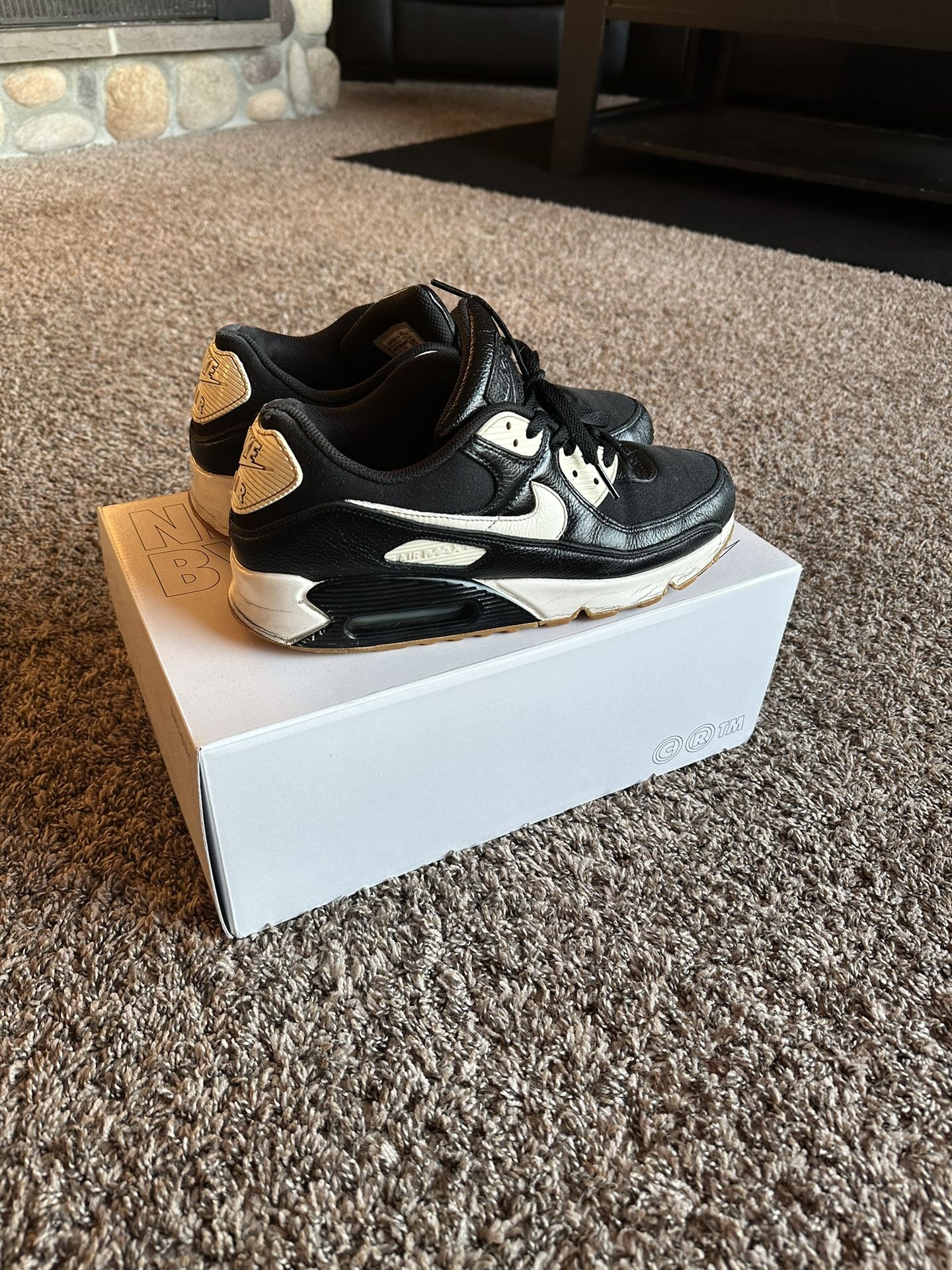 Air Max 90 1 Of 1 custom w/gum bottom. Size 10.5 comes with original Box