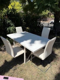 Dinning table