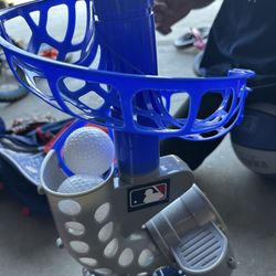 Baseball Pitching Machine 