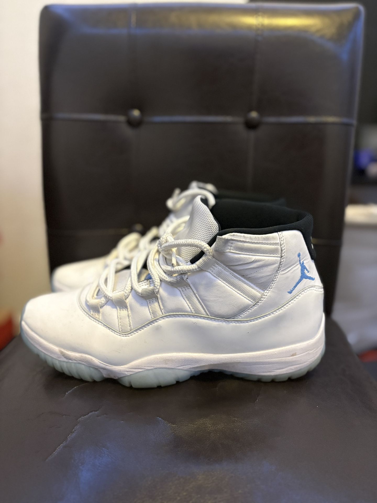 AIR JORDAN “LEGEND BLUE” 