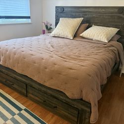 King size bed with drawers.  Mattress not included.