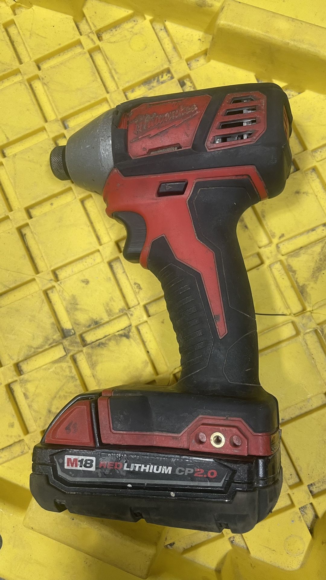 Mikwaukee M18 1/4” Impact