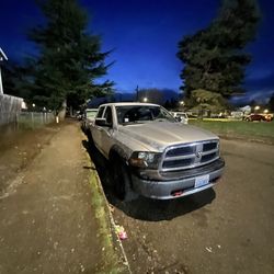 RAM 1500 Slt 2011  V8 4.7L