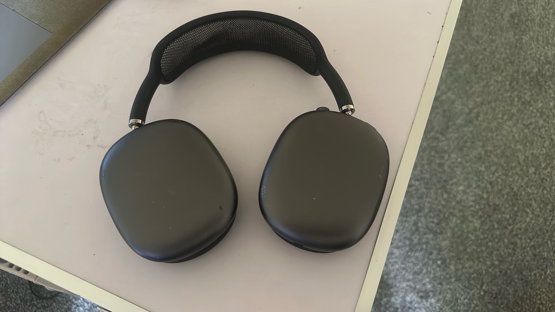 3 in 1 HEADPHONES, Apple Watch, And PS5 Portal 