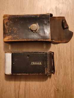 Vintage Kodak No. 1A Autographic Junior Folding Camera w/ Case & Stylus (C. 1(contact info removed))