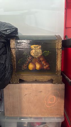 Decorative box for a living room or bedroom