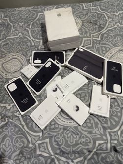 Apple accessories read description