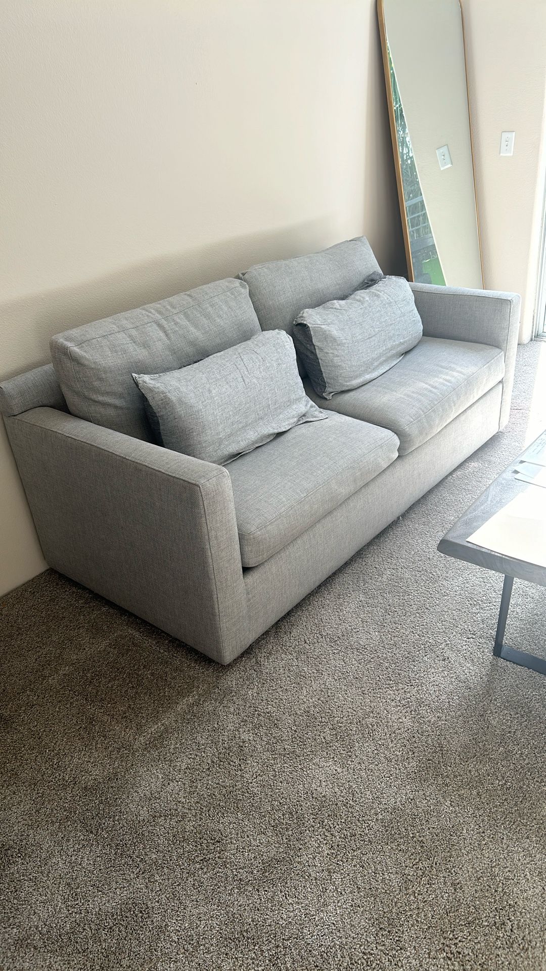 Like new Couch Loveseat grey 84”