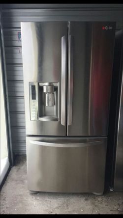 Stainless steel French door fridge