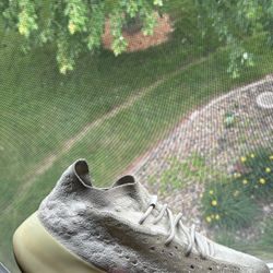 Adidas Yeezy 380 Size 12