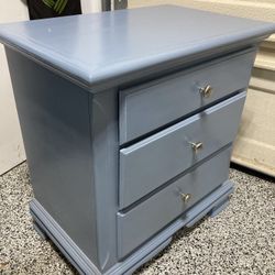 Night stand / End Table $ 50