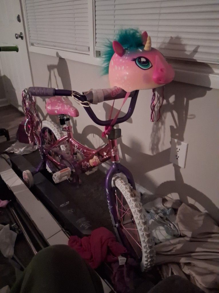 Girls Bike Boys Bike Wit Helmets