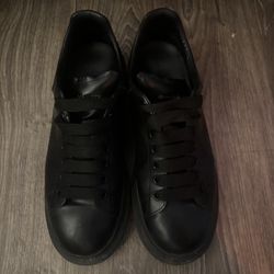 Alexander McQueen Oversized Sneaker ‘Black’