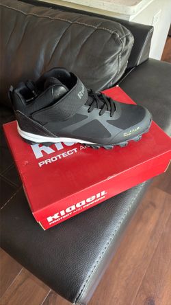 Riddell Matador Mid Black Men's 10.5D Football Cleats