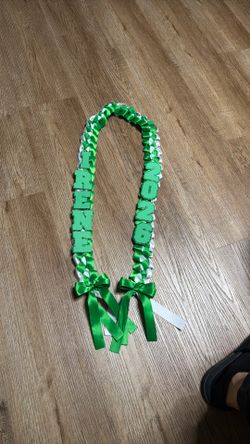 Custom lei
