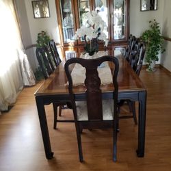 Dining table 6 Chairs And Buffet