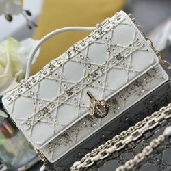 Ladies Dior Bag 