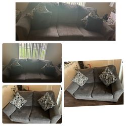 2 Piece Couch Set With Pillows 