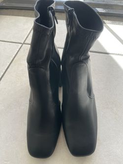 BOTAS DE MUJER SIZE 7 NUEVAS