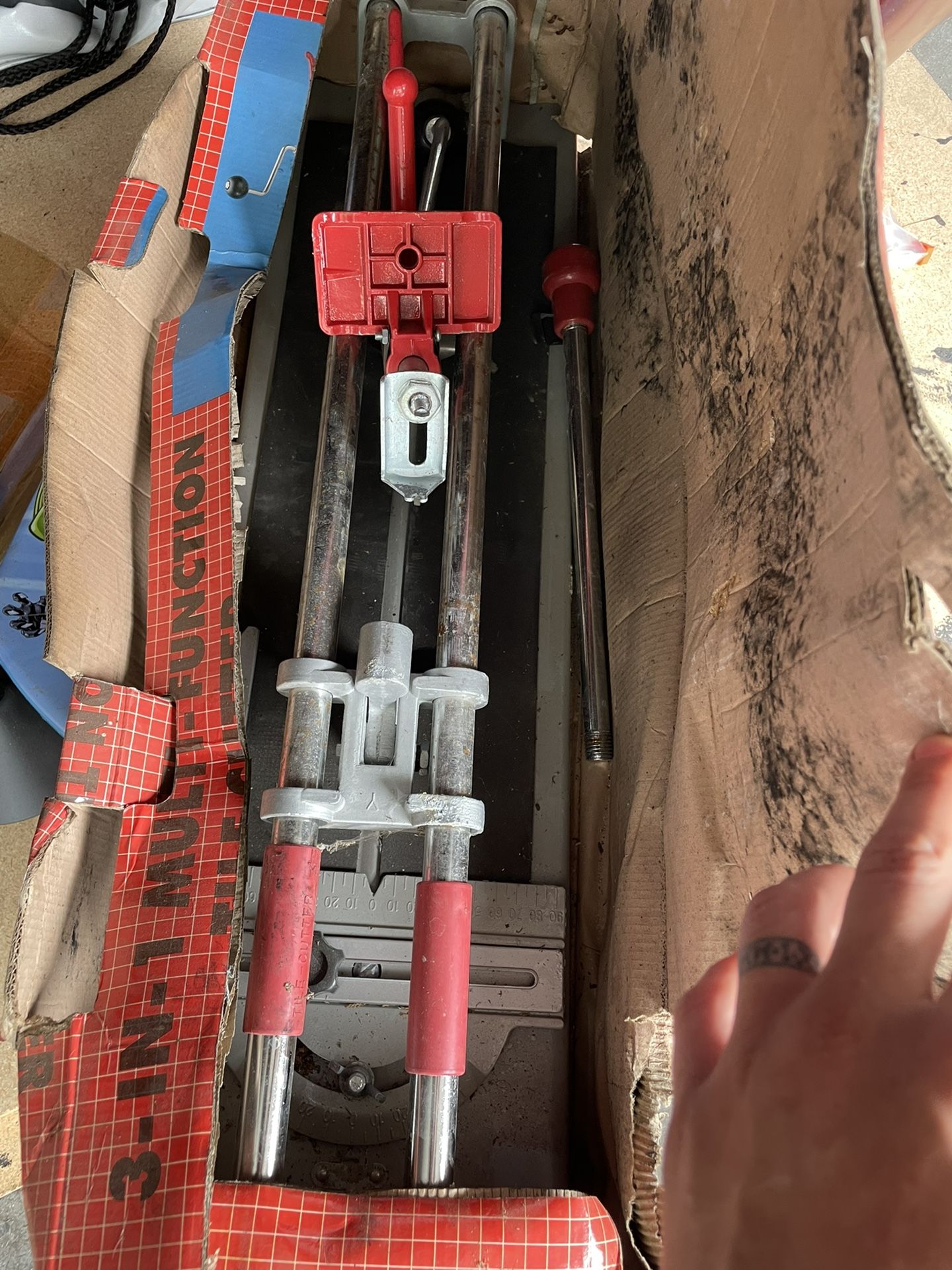 Tile Cutter
