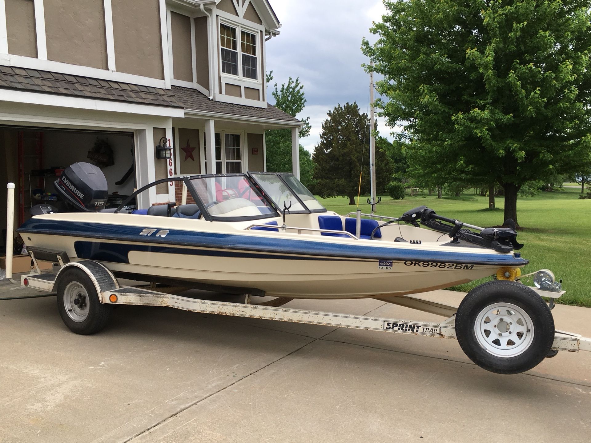 1997 Sprint 277 F/S with 115 Evinrude SPL