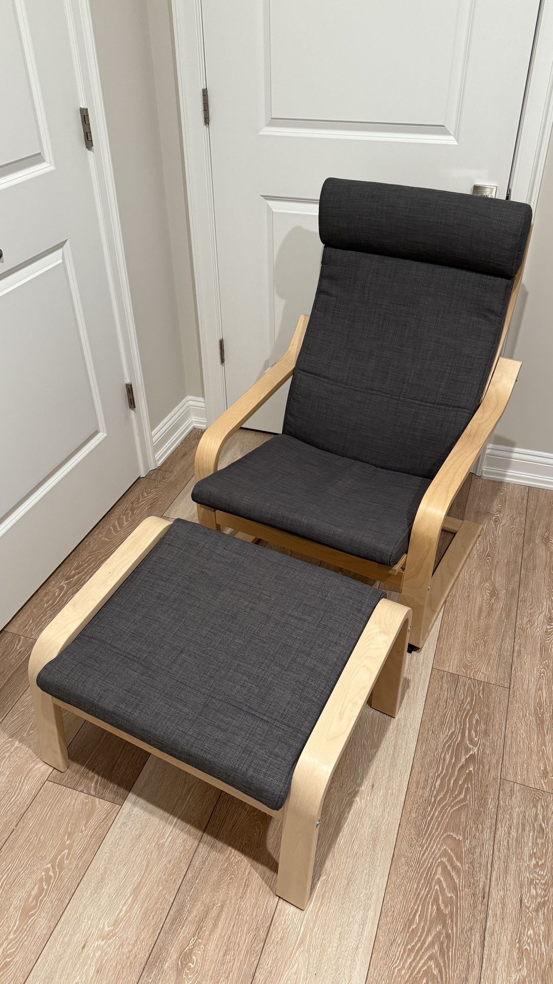 Ikea Poang Poäng Chair & Ottoman Mint Condition Armchair