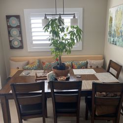 Dining Room Table Solid Wood $190