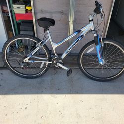 Schwinn All Aluminum Women's 21 Speed 26inch Mountian Bike