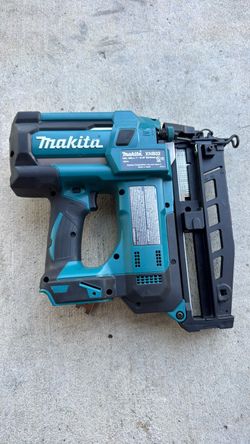 Makita Brad nailer- with no battery
