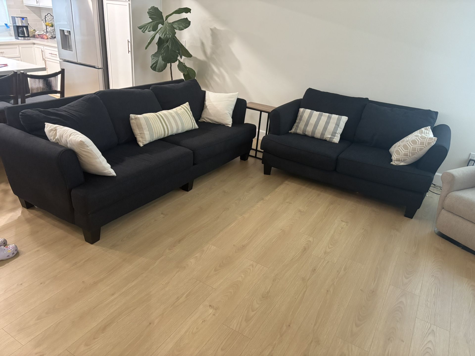 Sofa & Loveseat