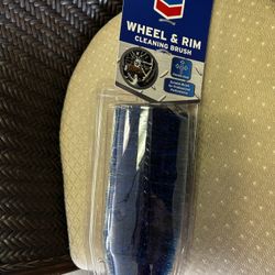Chevron wheel & rim cleaning brush, bought as a present but they already had one