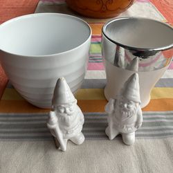 2 White Planters + 2 White Gnomes (lot Of 4 Ceramic Pcs)
