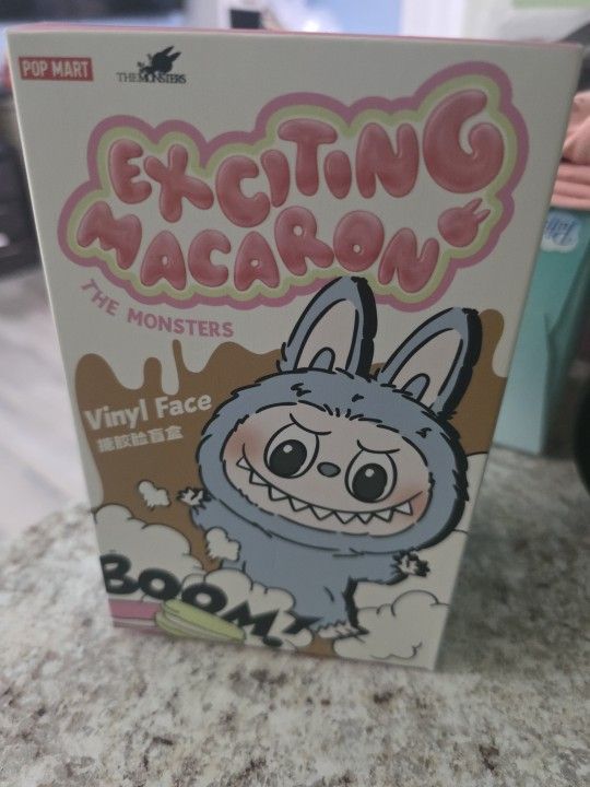 Exciting Macaron Labubu