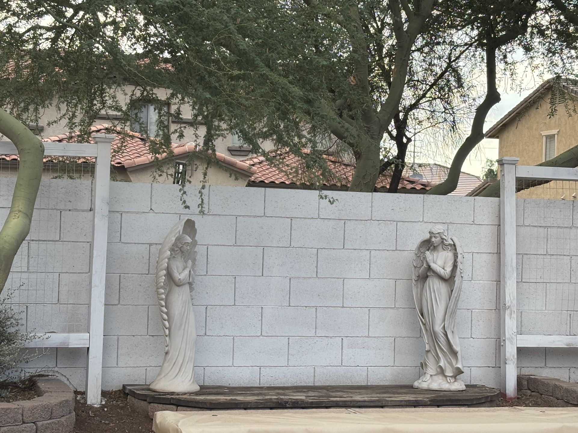 Angels Statue