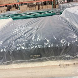 King Mattress Beautyrest Black Series Three Medium 