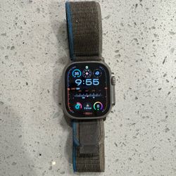 Apple Watch Ultra 49mm Titanium Case Blue/gray Trail Loop