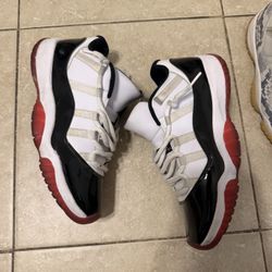 Jordan 11s 