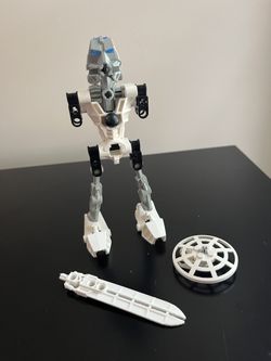 LEGO Bionicle Kopaka 8536 - 91% Complete 30/33 - No Instructions - 2001